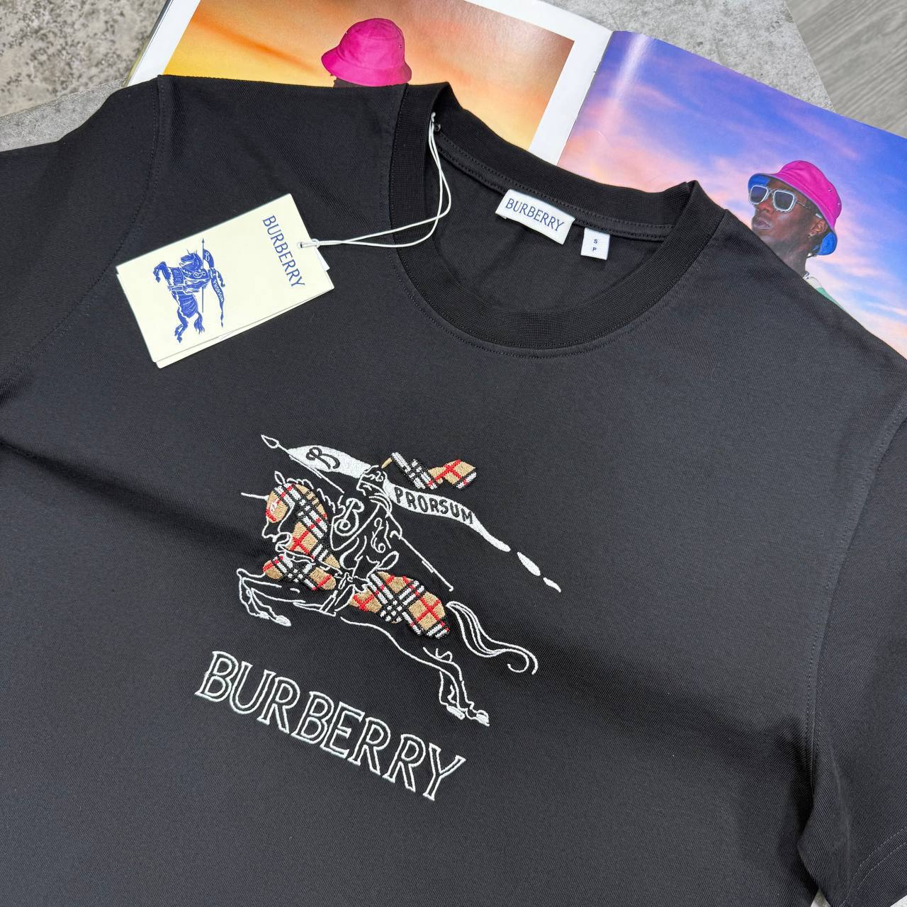 Burberry Equestrian Knight Design T-shirts in 2 Colors UK Reps AAA Quality