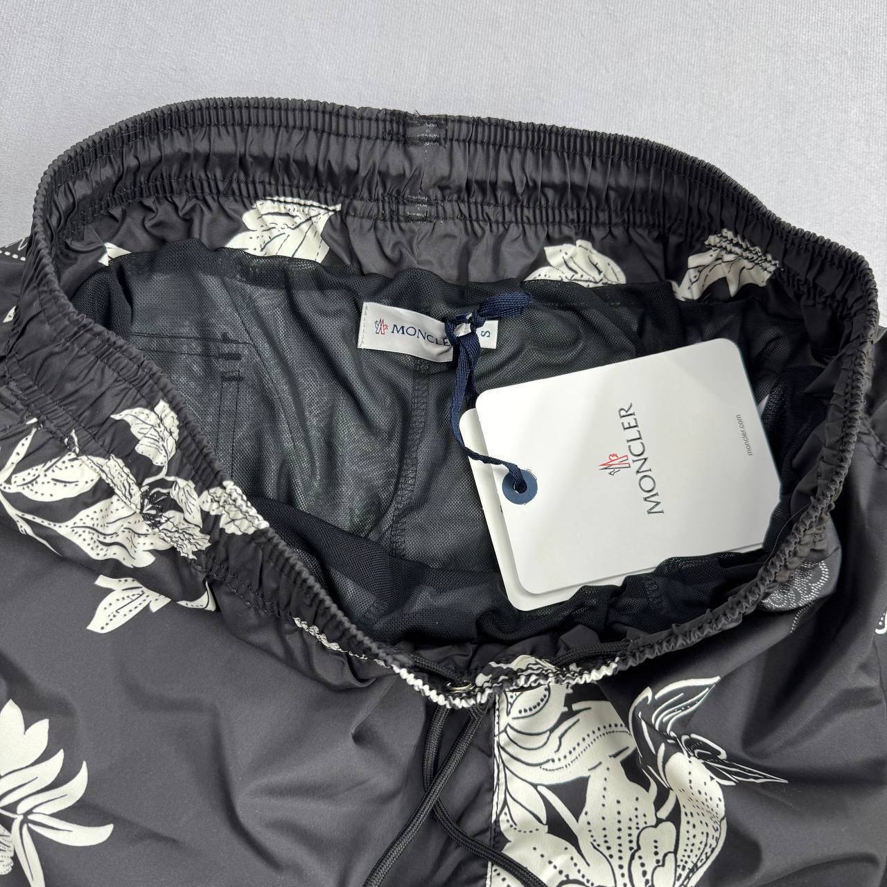 Moncler Floral-Print Swim Shorts Black Mens UK Reps AAA Quality