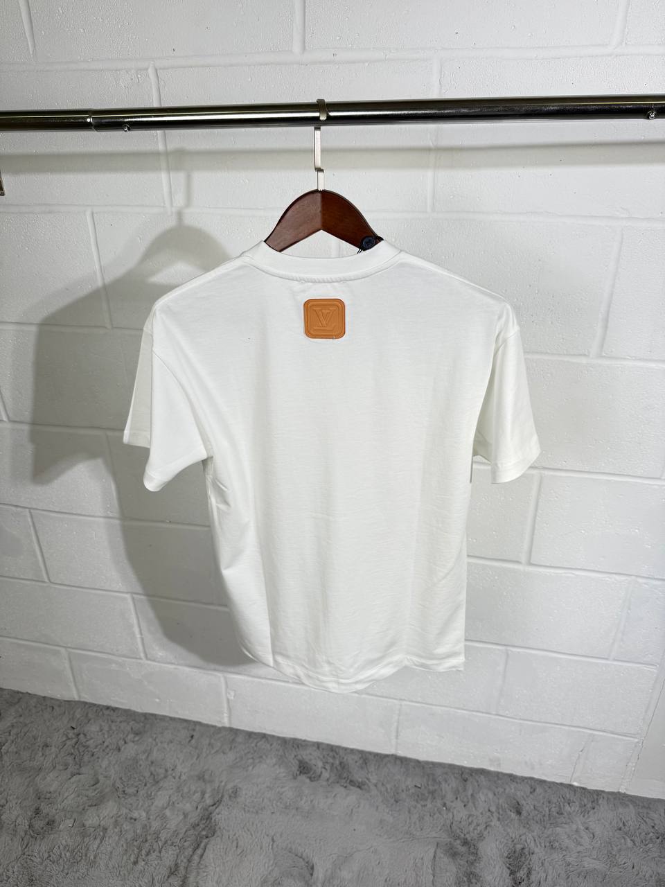 Louis Vuitton VVN Patch Crewneck T-Shirts Mens UK Reps AAA Quality