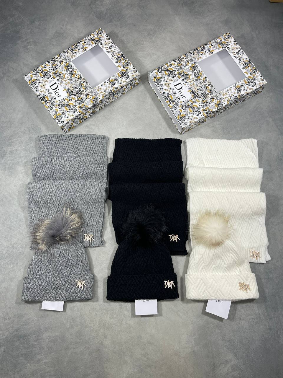 Christian Dior Wool Cashmere Pom Pom Scarf & Cap Set Mens in Multiple Colors Best Sale UK Reps AAA Quality