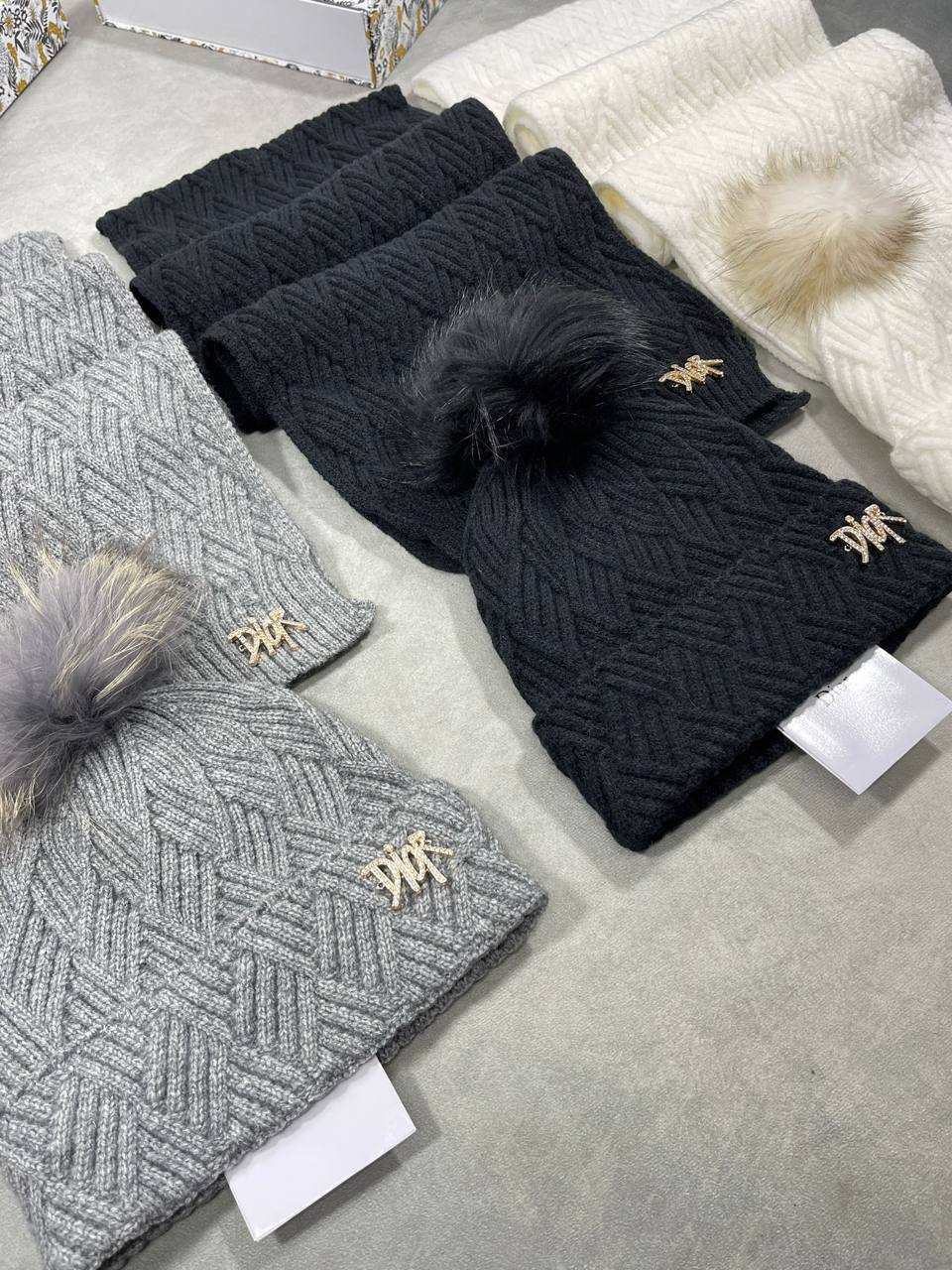 Christian Dior Wool Cashmere Pom Pom Scarf & Cap Set Mens in Multiple Colors Best Sale UK Reps AAA Quality