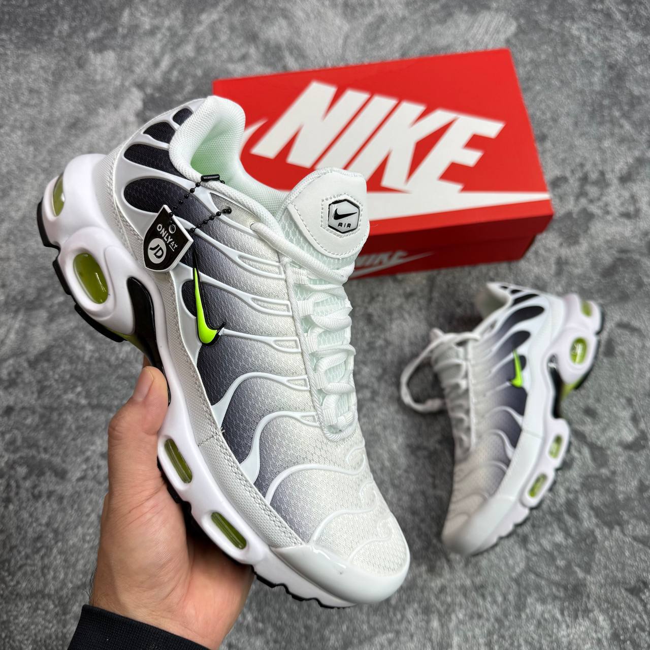 Nike Air Max Plus TN White Black Volt Mens Trainers Best Sale UK Reps AAA Quality