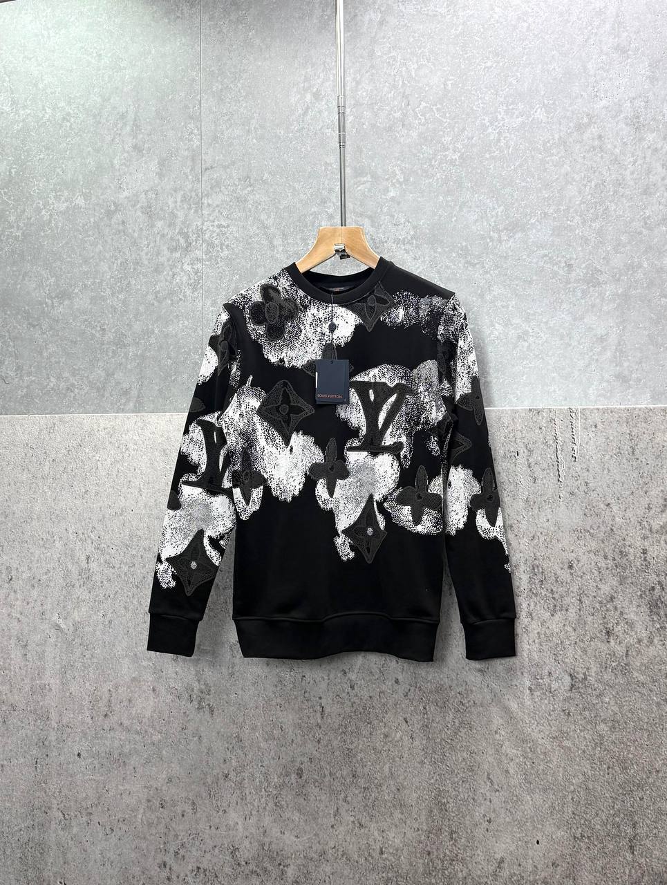 Louis Vuitton Camo Jacquard Monogram Patterned Jumpers Mens in Black Color Best Sale UK Reps AAA Quality