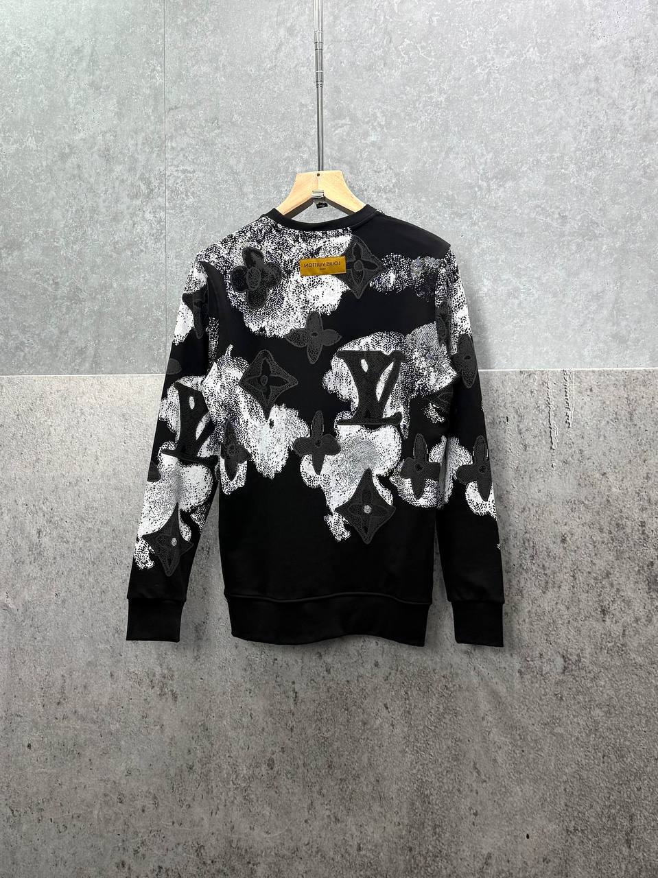 Louis Vuitton Camo Jacquard Monogram Patterned Jumpers Mens in Black Color Best Sale UK Reps AAA Quality