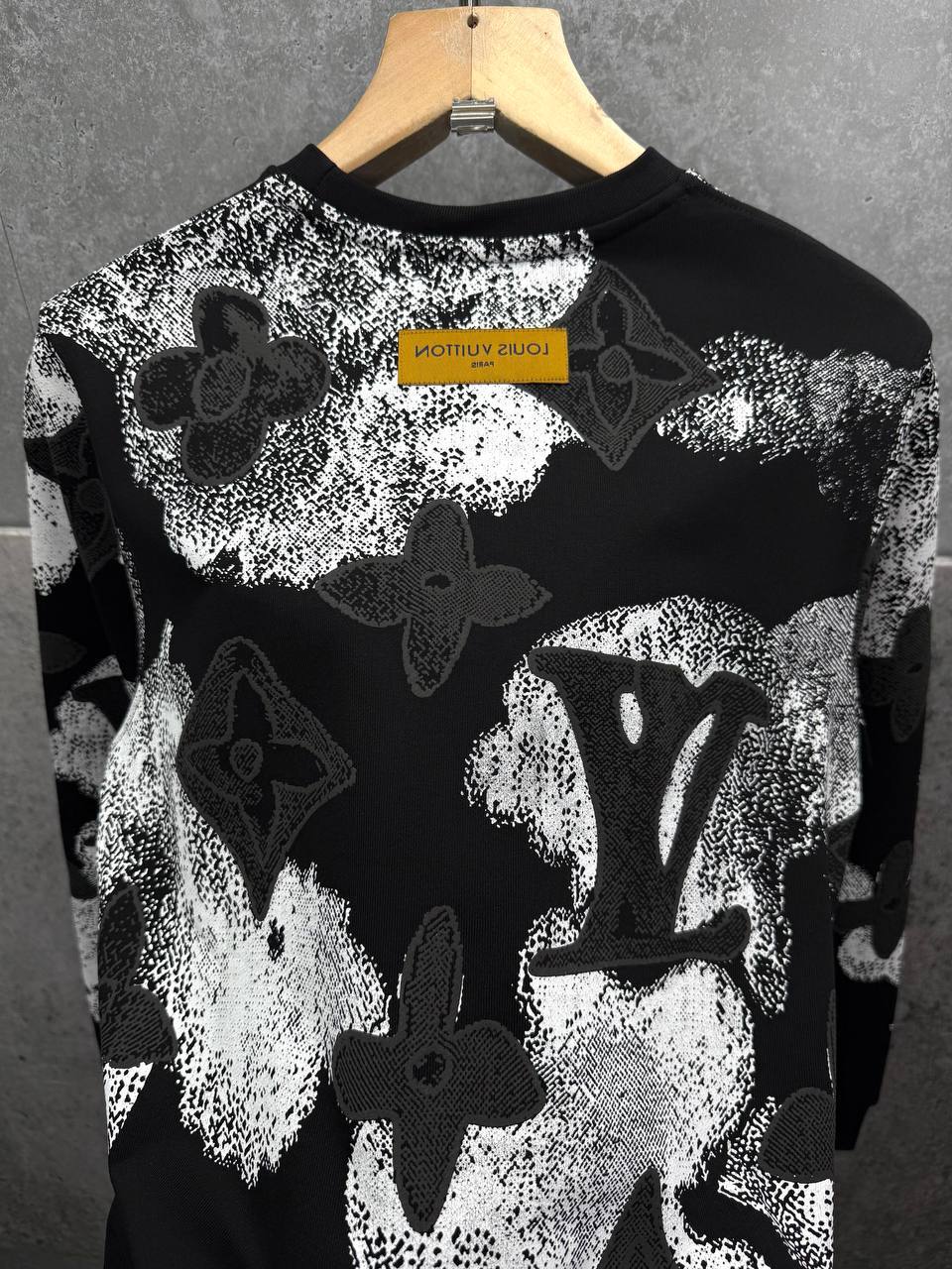 Louis Vuitton Camo Jacquard Monogram Patterned Jumpers Mens in Black Color Best Sale UK Reps AAA Quality