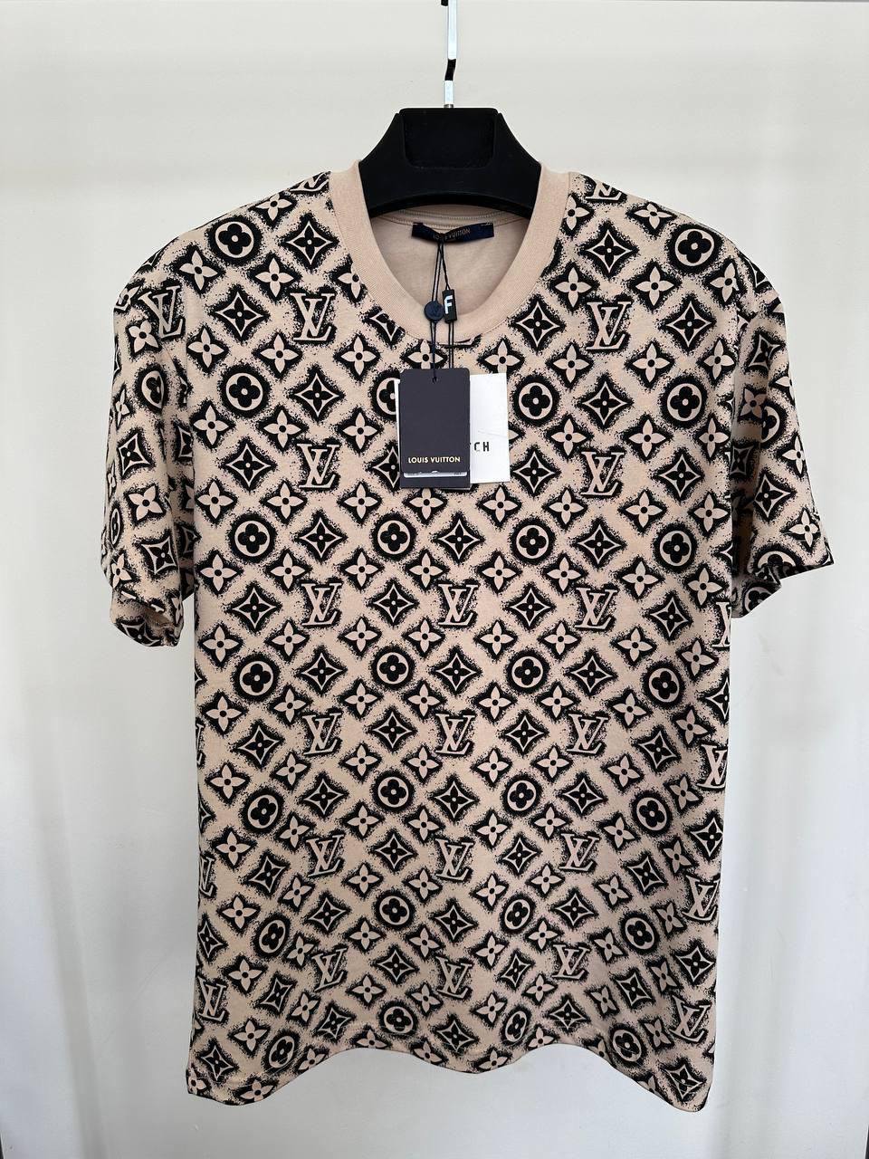 Louis Vuitton Monogram T-Shirt in Multiple Colors UK Reps AAA Quality