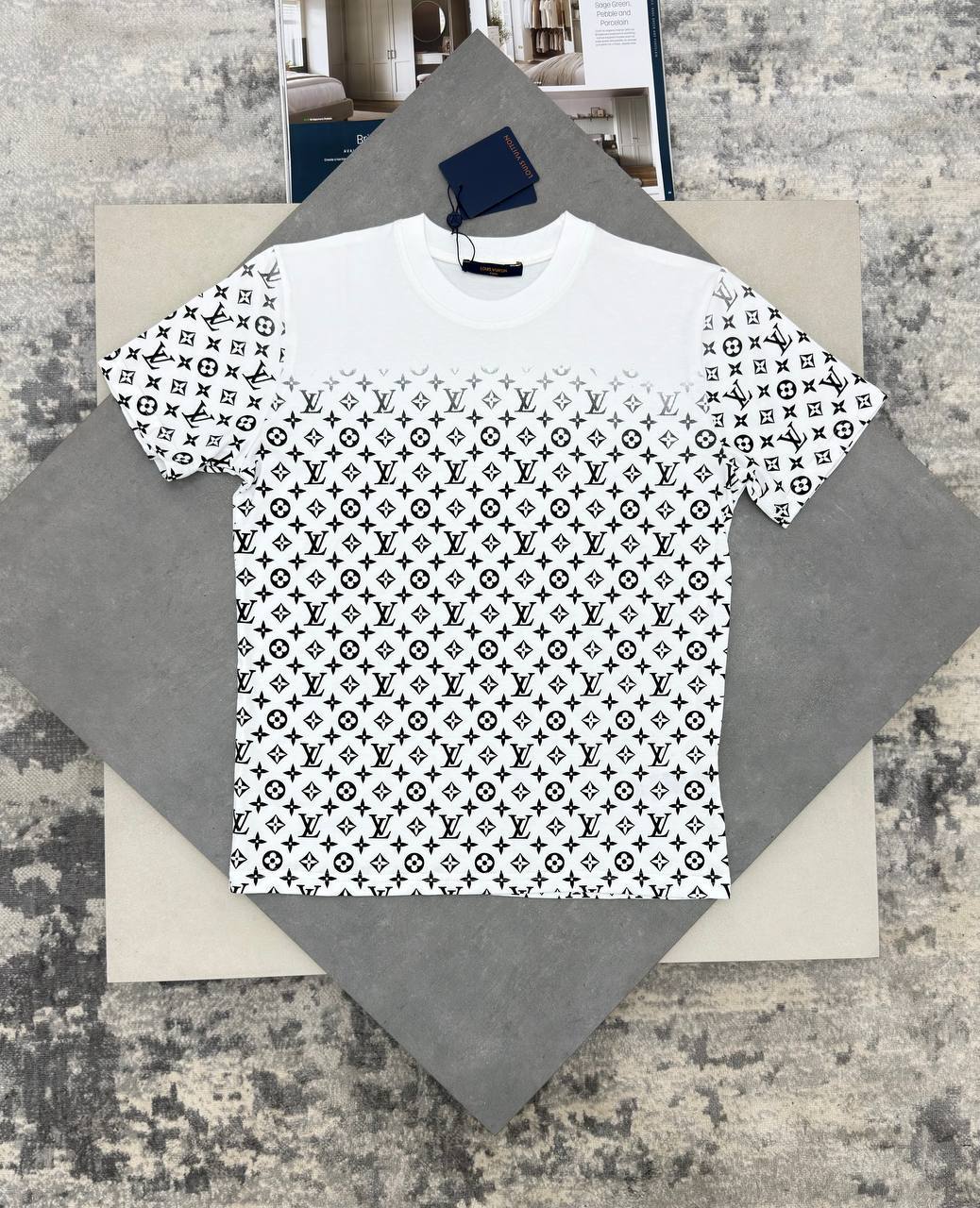 Louis Vuitton Monogram Gradient in 2 Colors T-Shirt UK Reps AAA Quality