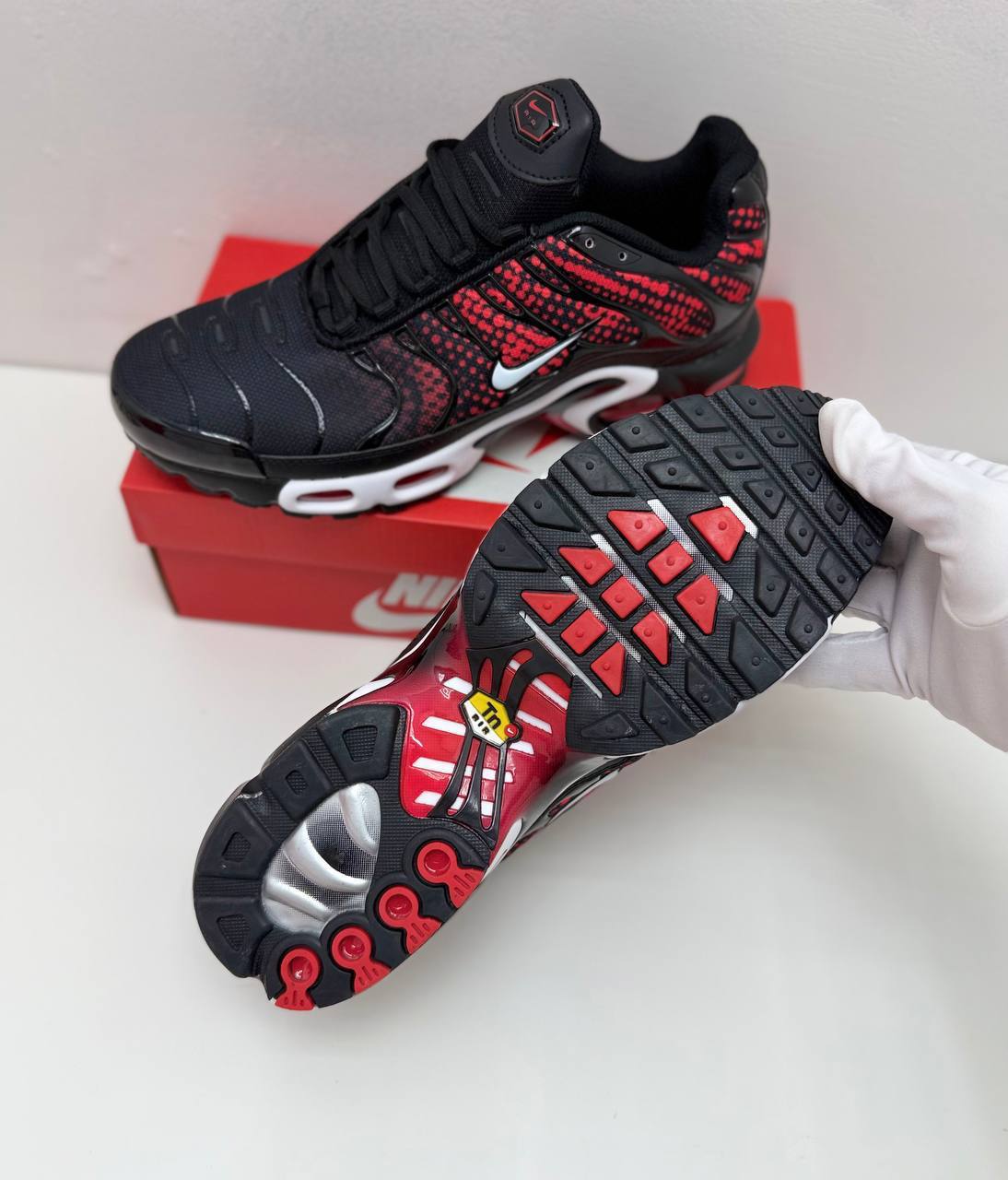 Nike Air Max Plus TN "Gradient Bred" Mens Trainers Best Sale UK Reps AAA Quality