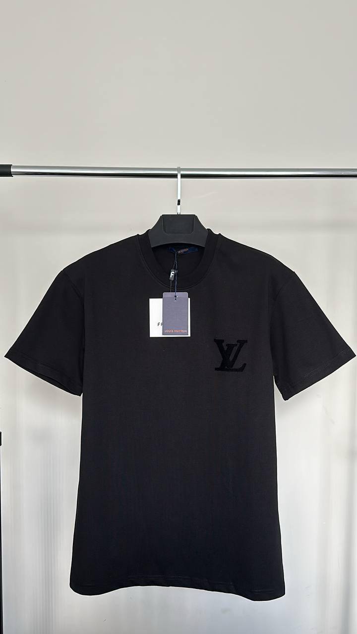 Louis Vuitton LV Embossed Logo Short Sleeve T-Shirt Mens in Multiple Colors Best Sale UK Reps AAA Quality