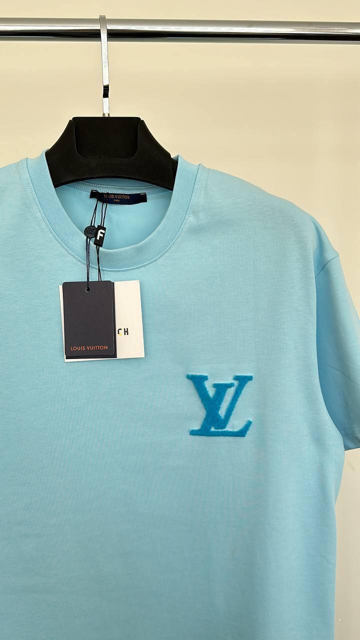 Louis Vuitton LV Embossed Logo Short Sleeve T-Shirt Mens in Multiple Colors Best Sale UK Reps AAA Quality