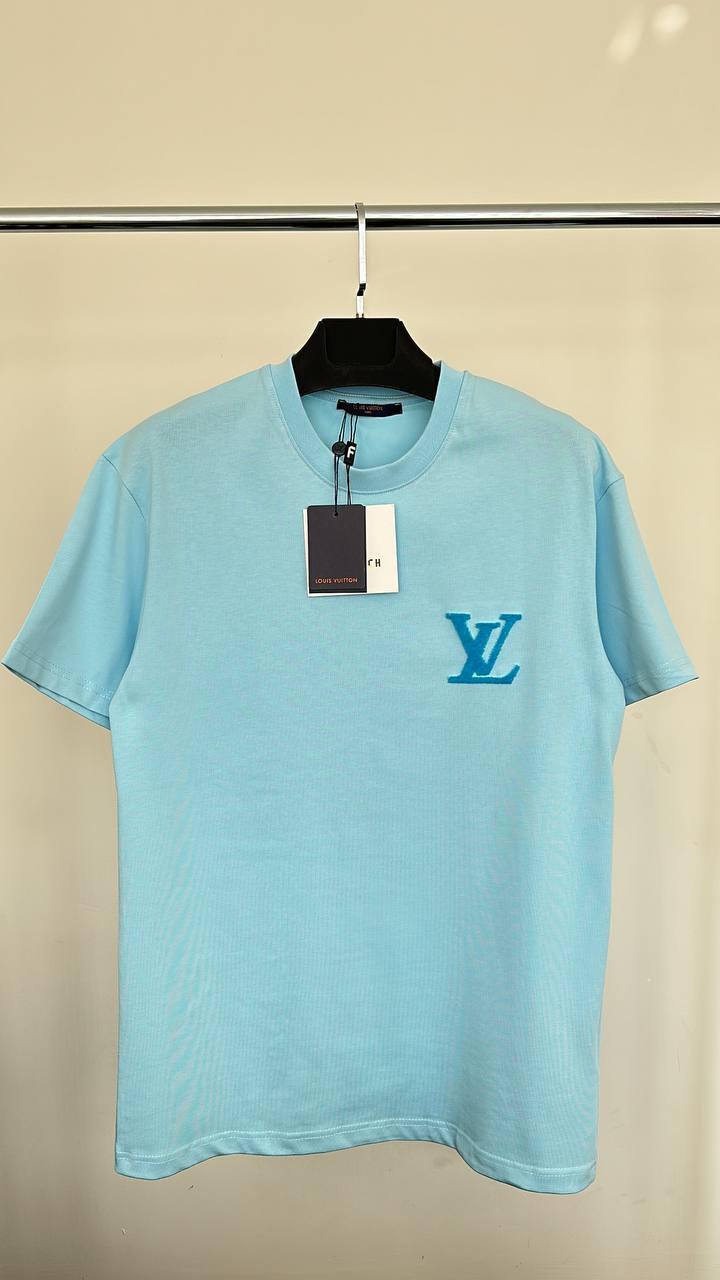 Louis Vuitton LV Embossed Logo Short Sleeve T-Shirt Mens in Multiple Colors Best Sale UK Reps AAA Quality