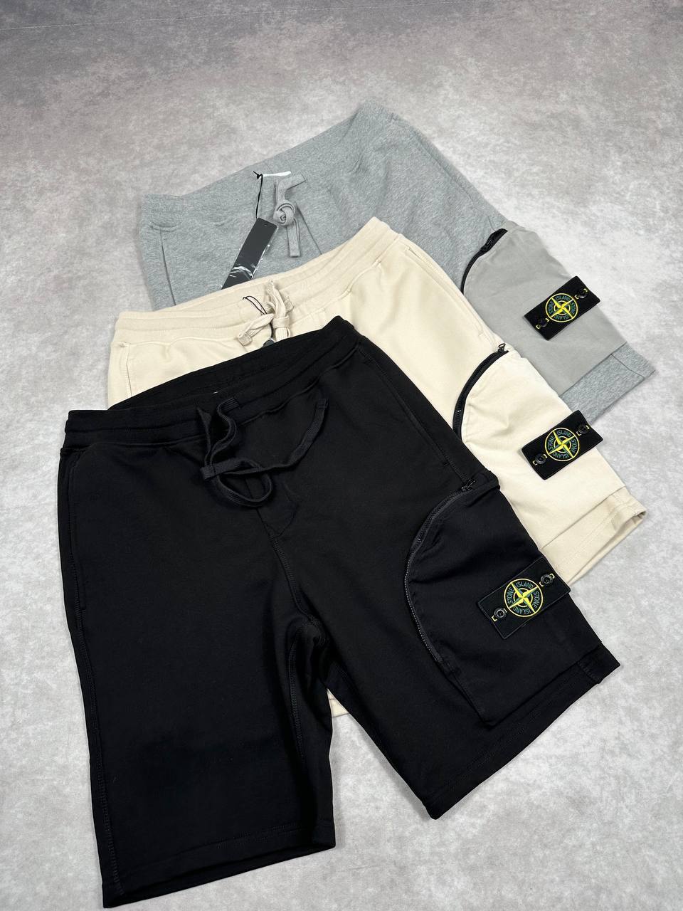 Stone Island Zip Pocket Cargo Bermuda Shorts Mens in Multiple Colors Best Sale UK Reps AAA Quality