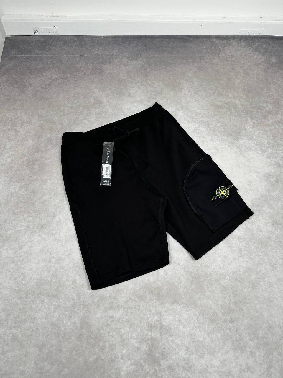 Stone Island Zip Pocket Cargo Bermuda Shorts Mens in Multiple Colors Best Sale UK Reps AAA Quality