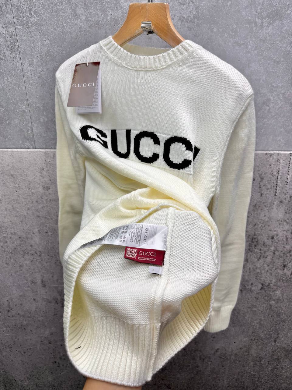 Gucci Round Neck Knitted Logo Wool Sweatshirt Mens in 2 Colors Best Sale UK Reps AAA Quality