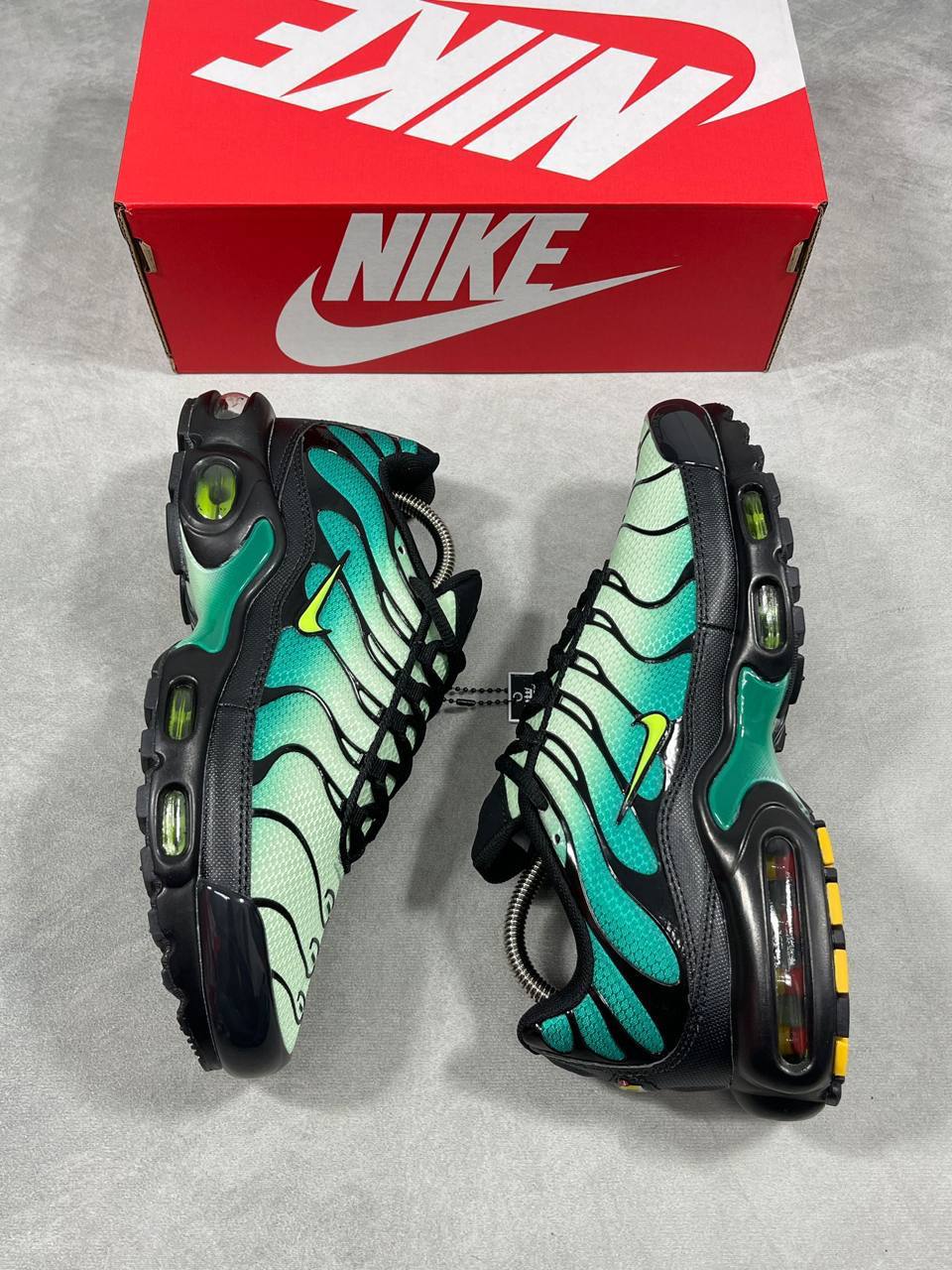 Nike Air Max Plus TN Vapor Green Malachite Black Light Lemon Mens Trainers Best Sale UK Reps AAA Quality