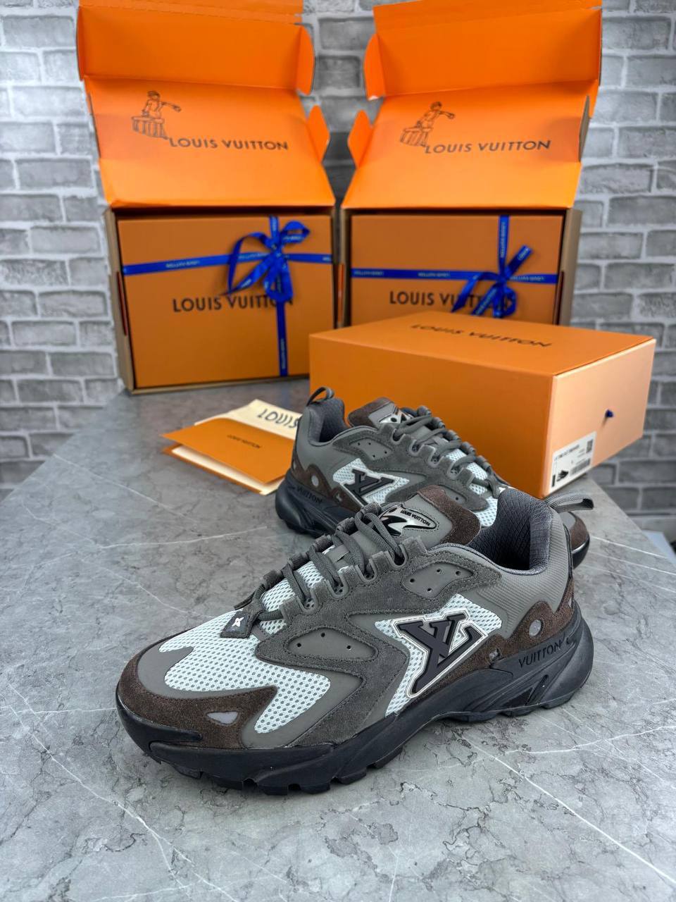 Louis Vuitton Runner Tactic Trainer Sneakers Grey Mens UK Reps AAA Quality