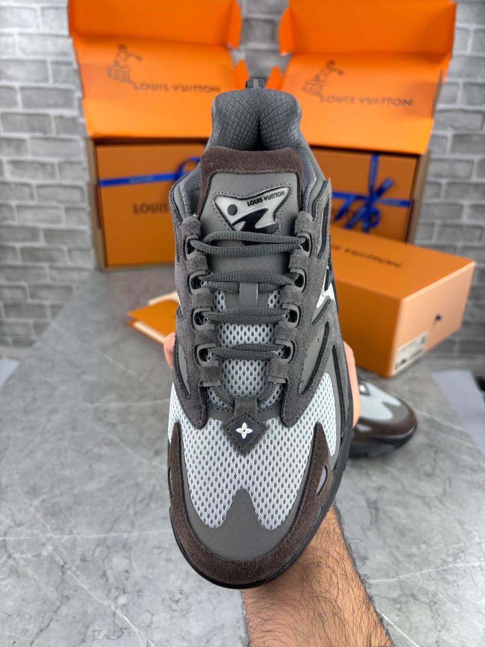 Louis Vuitton Runner Tactic Trainer Sneakers Grey Mens UK Reps AAA Quality