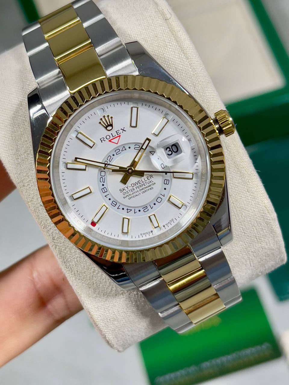 Rolex Sky-Dweller Two Tone White Dial Oyster Bracelet Mens Watch Best Sale UK Reps AAA Quality