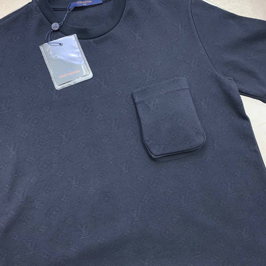Louis Vuitton Signature Pocket Mens T-Shirt in Multiple Colors UK Reps AAA Quality