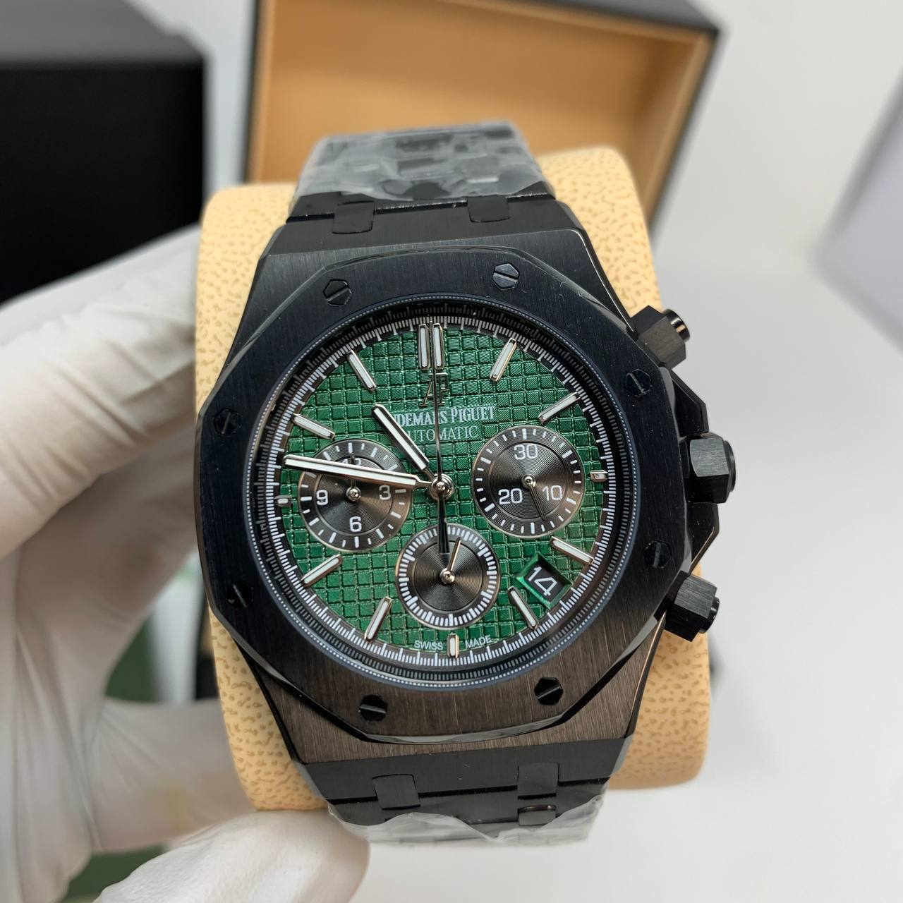 Audemars Piguet Royal Oak Chronograph Black & Green Men Watch UK Reps AAA Quality