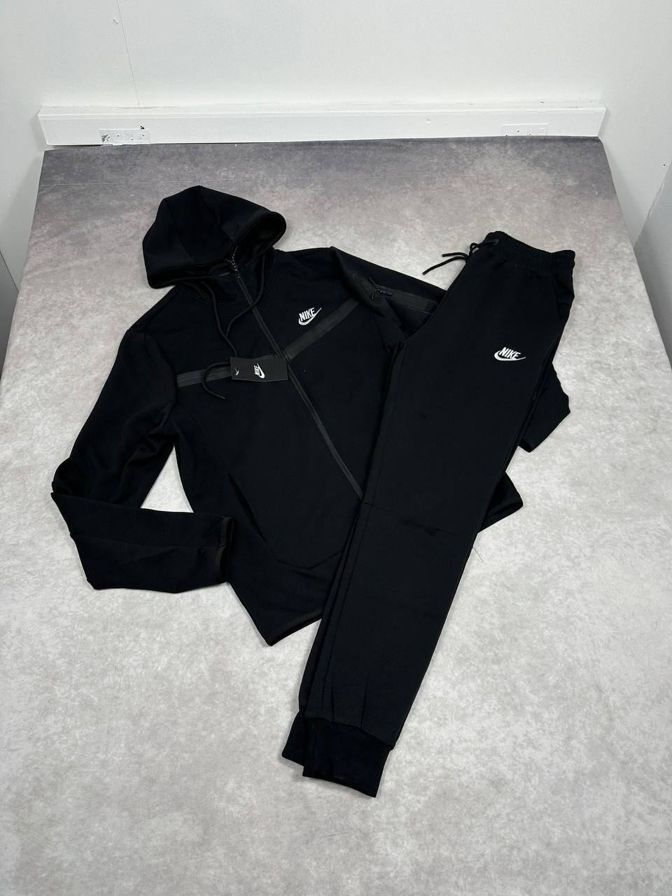 Nike Tech Fleece Windrunner Hooded Logo Tracksuits Mens in Multiple Colors Best Sale UK Reps AAA Quality