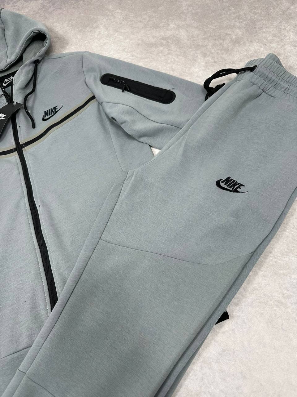 Nike Tech Fleece Windrunner Hooded Logo Tracksuits Mens in Multiple Colors Best Sale UK Reps AAA Quality