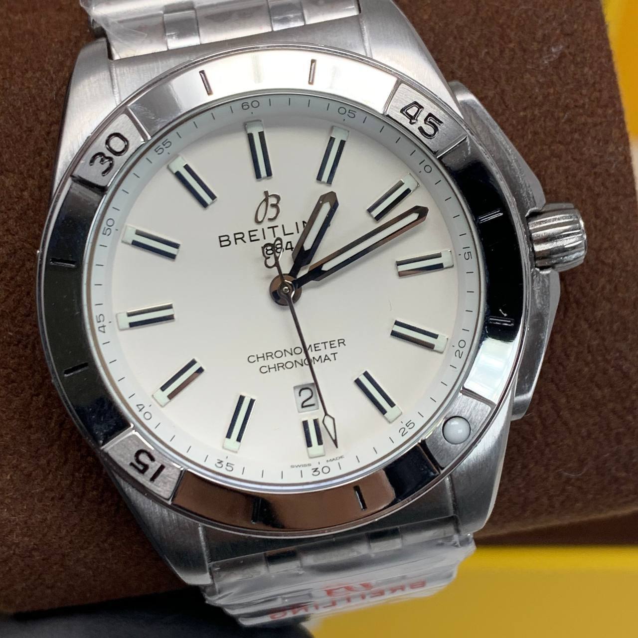 Breitling Chronomat Automatic White Dial Silver Bracelet Mens Watch UK Reps AAA Quality