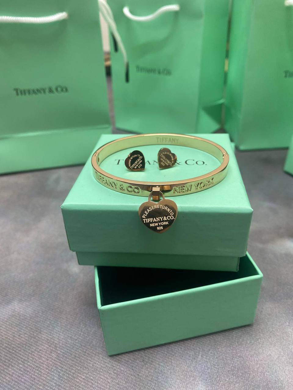 Tiffany & Co. Heart Bracelet & Earrings Set Golden Womens UK Reps AAA Quality