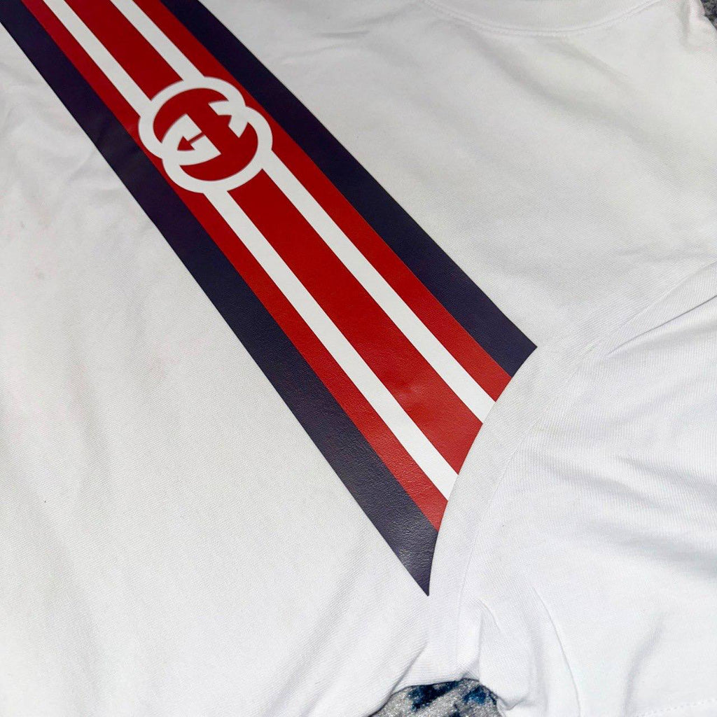 Gucci G Stripe Graphic Logo T-Shirt UK Reps AAA Quality