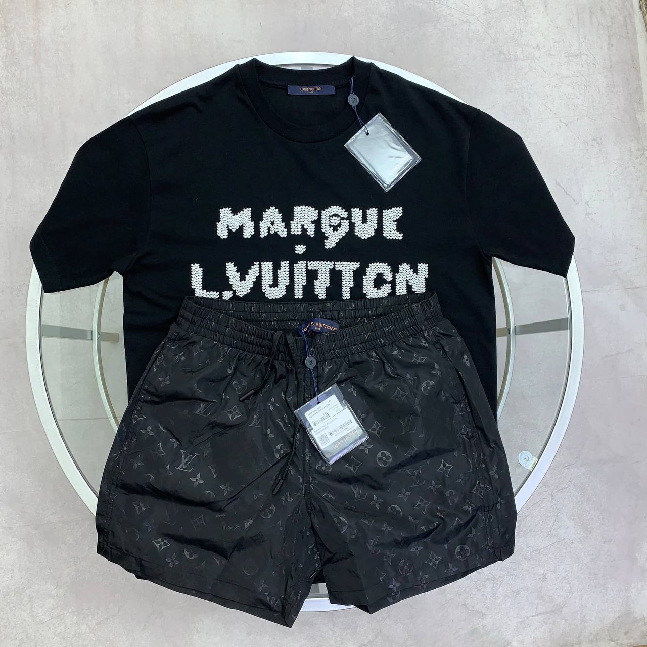 Louis Vuitton Embroidered T-Shirts & Shorts Set in Multiple Colors UK Reps AAA Quality
