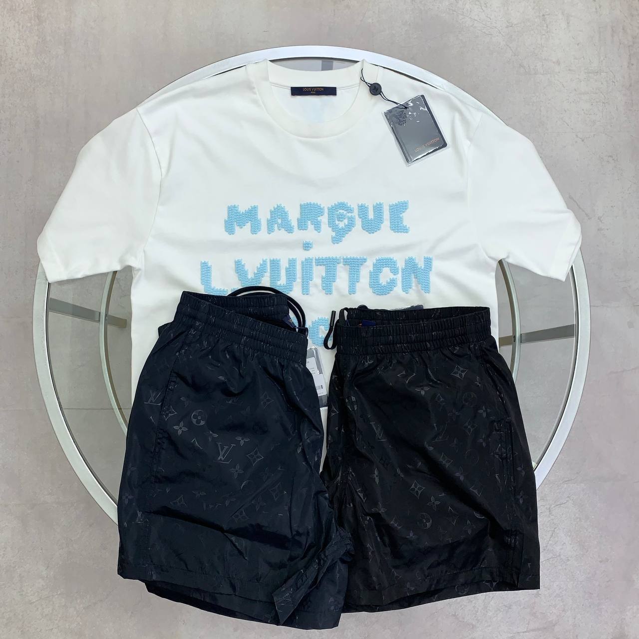 Louis Vuitton Embroidered T-Shirts & Shorts Set in Multiple Colors UK Reps AAA Quality