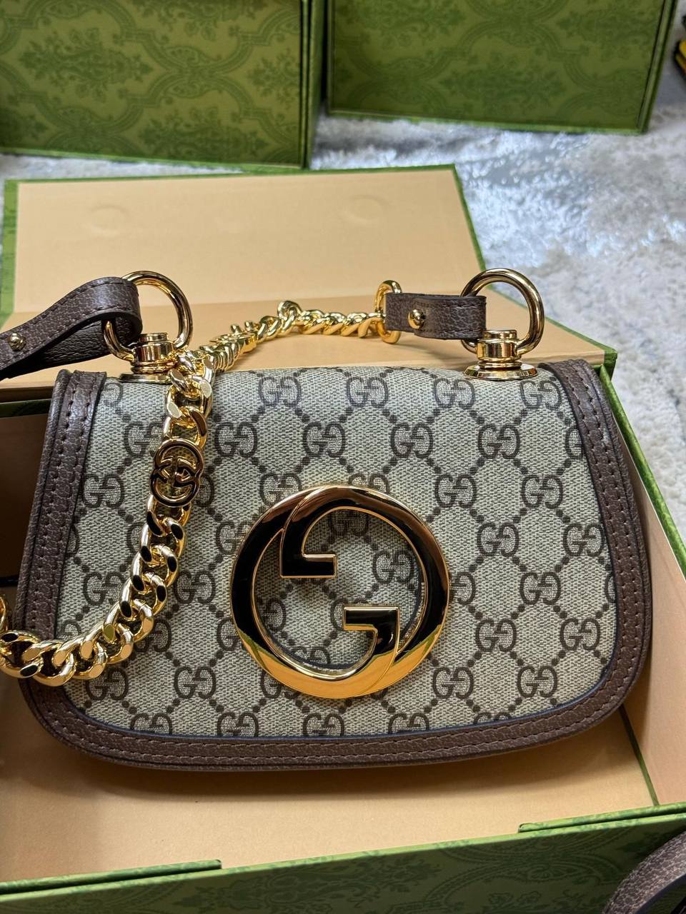 Gucci Mini Blondie Shoulder Bag UK Reps AAA Quality