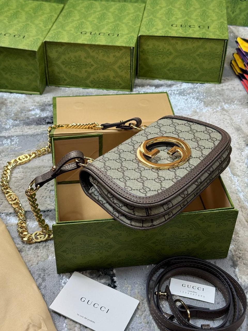 Gucci Mini Blondie Shoulder Bag UK Reps AAA Quality
