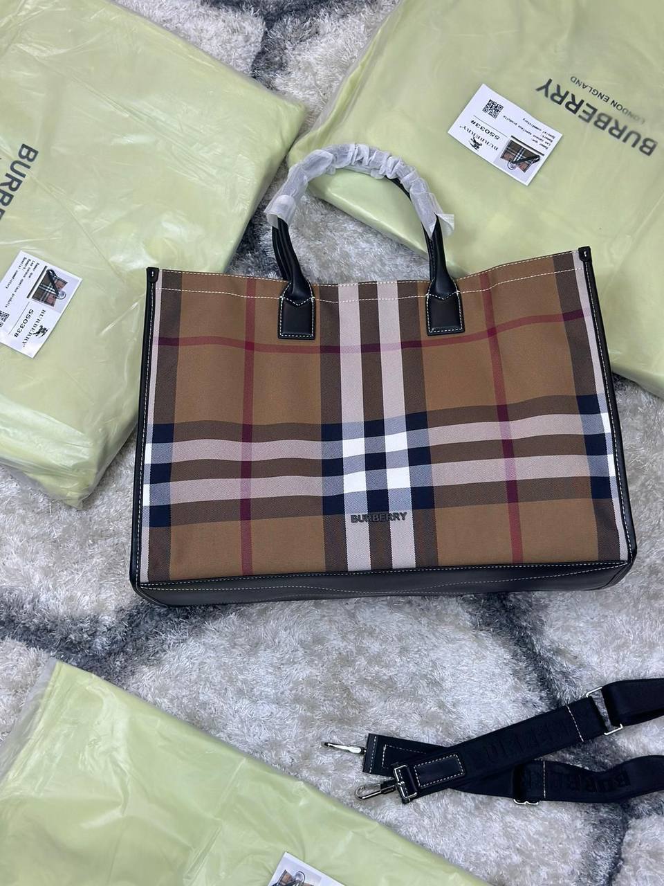Burberry Denny Tote Messenger Bag UK Reps AAA Quality
