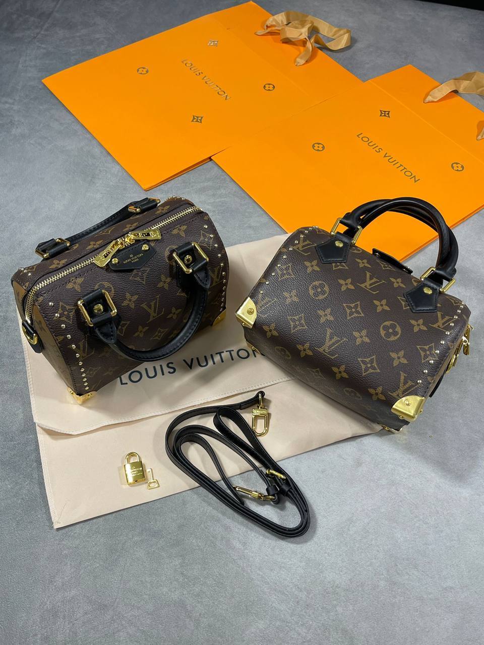 Louis Vuitton Speedy Trunk Womens Bag UK Reps AAA Quality