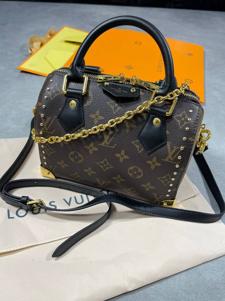 Louis Vuitton Speedy Trunk Womens Bag UK Reps AAA Quality