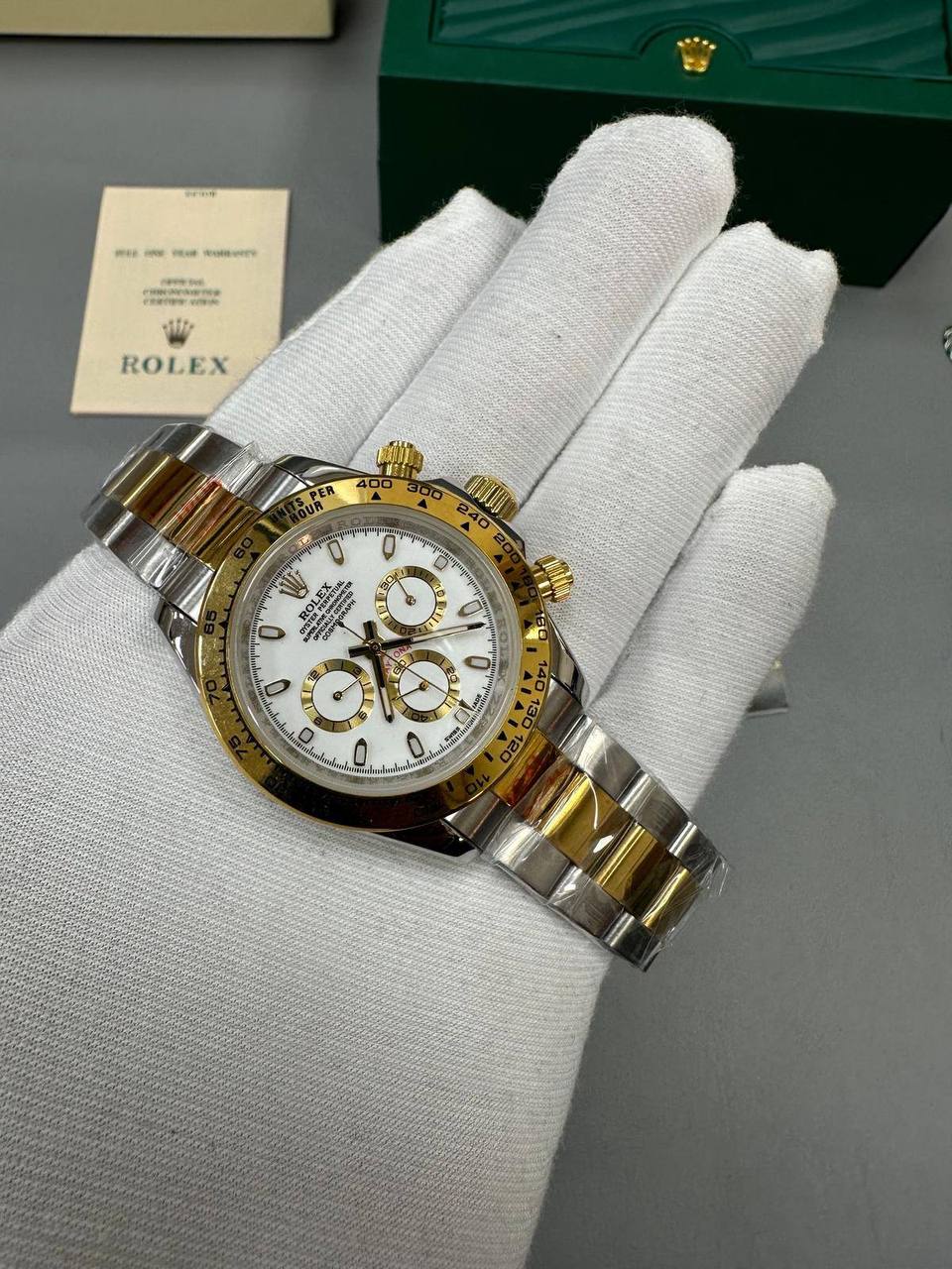 Rolex Daytona Yellow Rolesor Dial Mens Watch UK Reps AAA Quality