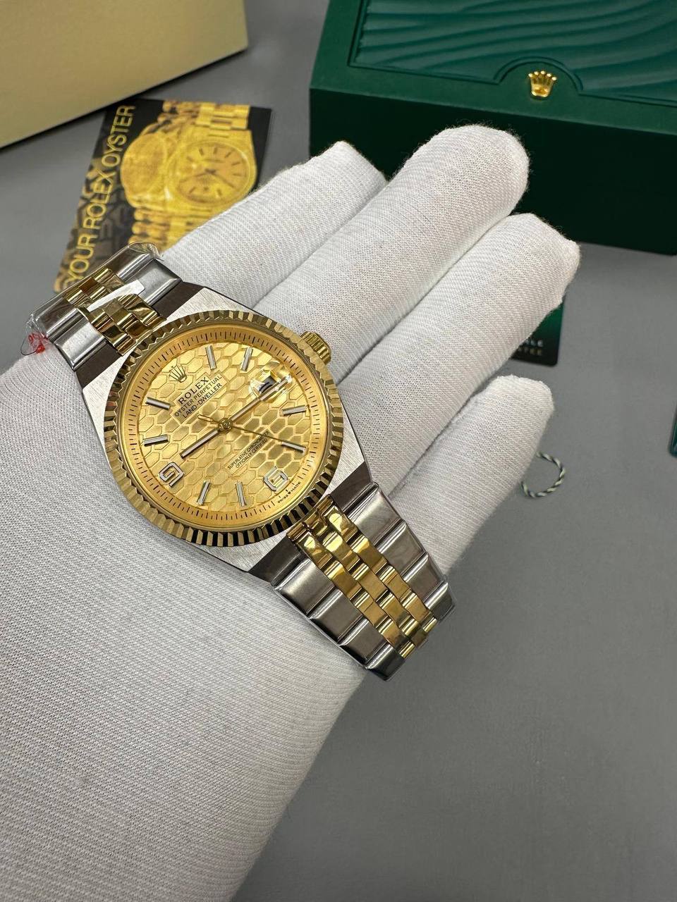 Rolex Oyster Perpetual Land-Dweller Yellow Rolesor Mens Watch UK Reps AAA Quality