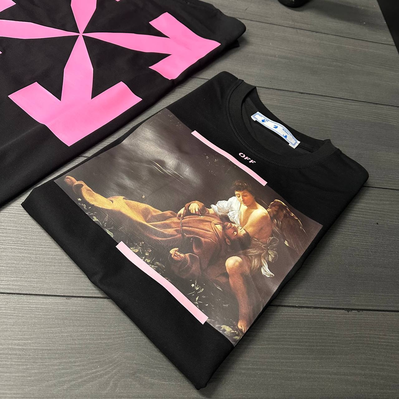 Off-White Logo Arrow Slim Fit T-Shirt in 2 Colors UK Reps AAA Quality