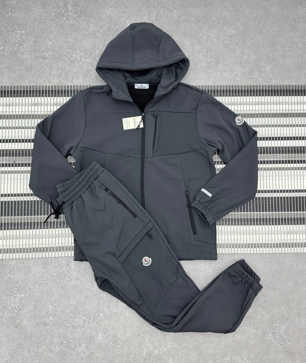 Moncler Ultimate Comfort Hooded Softshell Tracksuit with Badge Mens in Multiple Colors Best Sale UK Reps AAA Quality