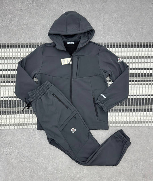 Moncler Ultimate Comfort Hooded Softshell Tracksuit with Badge Mens in Multiple Colors Best Sale UK Reps AAA Quality