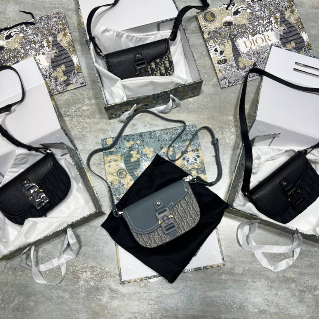 Christian Dior Mini Saddle Messenger Bags with Flap Mens Bag Grey and Blue UK Reps AAA Quality
