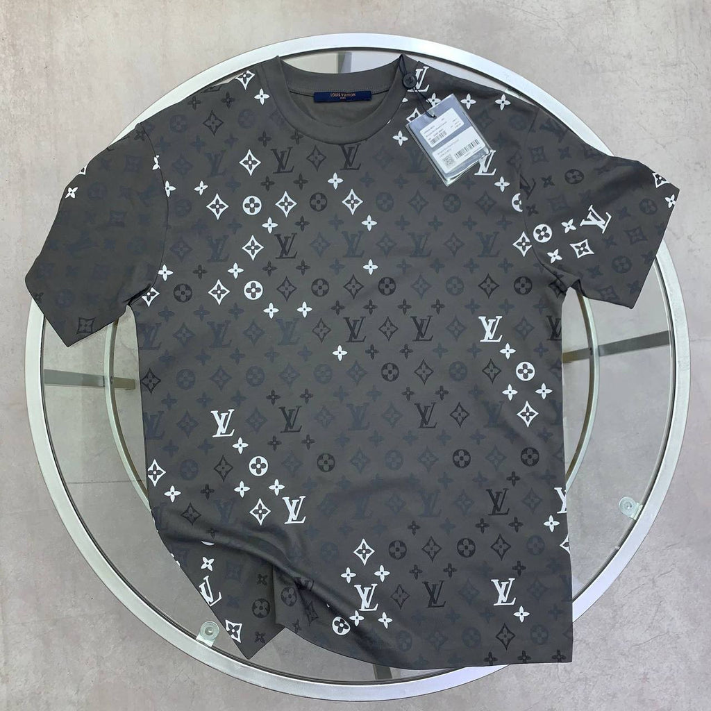 Louis Vuitton Monogram Gradient T-Shirt in 2 Colors UK Reps AAA Quality