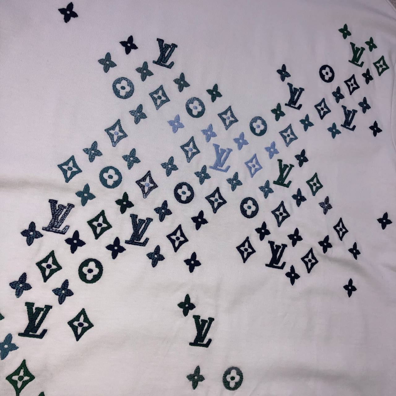 Louis Vuitton Gradient Monogram T-Shirt Mens in 2 Colors UK Reps AAA Quality