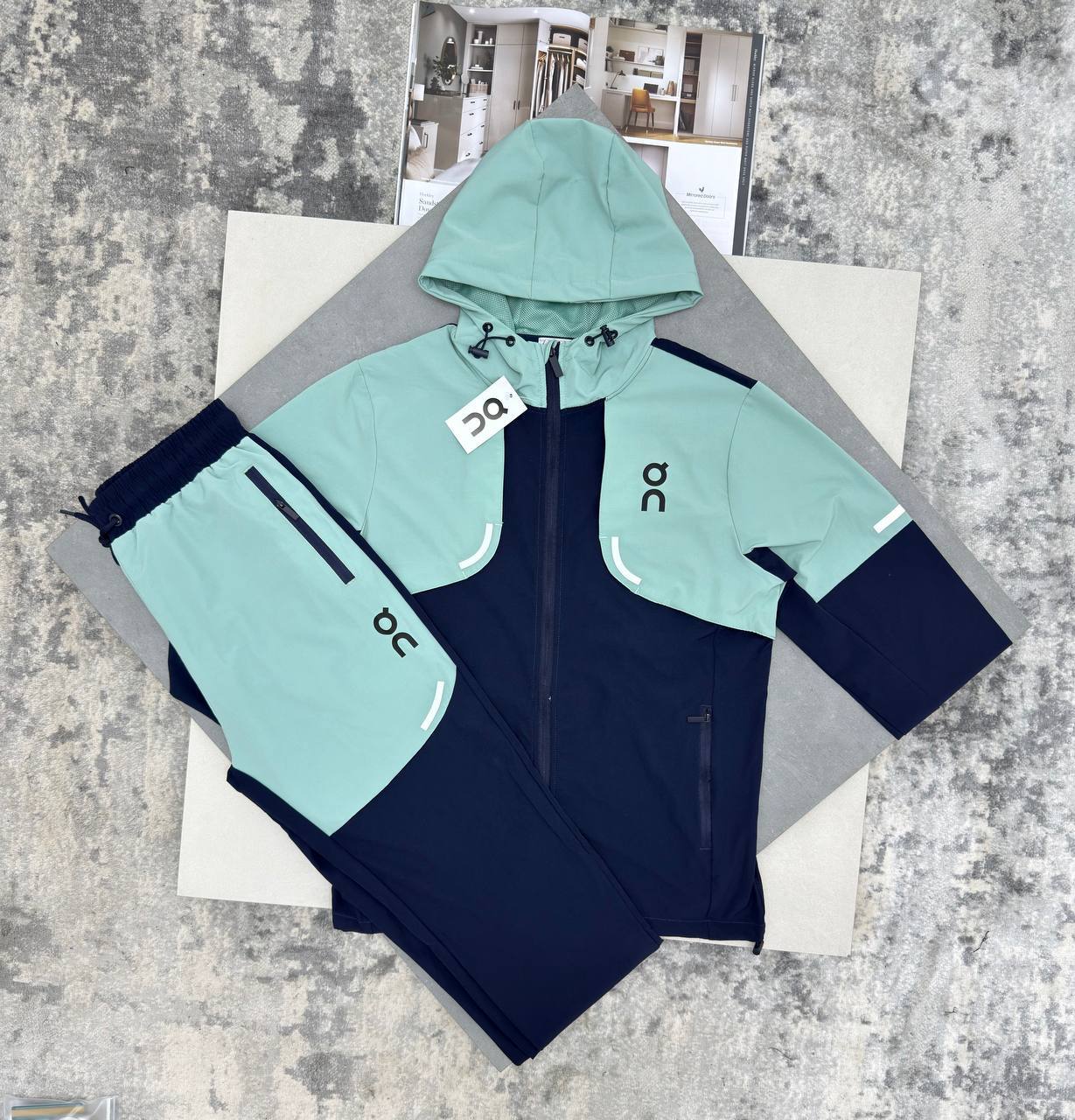 On Cloud Running Weather Tracksuits in Mint Green & Navy Blue Color Mens UK Reps AAA Quality