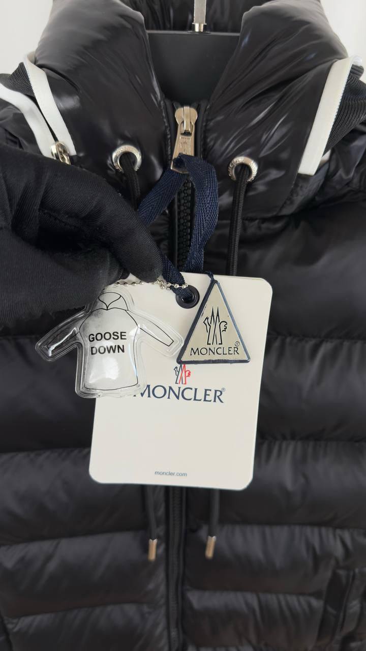 Moncler Chevrerie Puffer Jacket Mens in Black Color Best Sale UK Reps AAA Quality