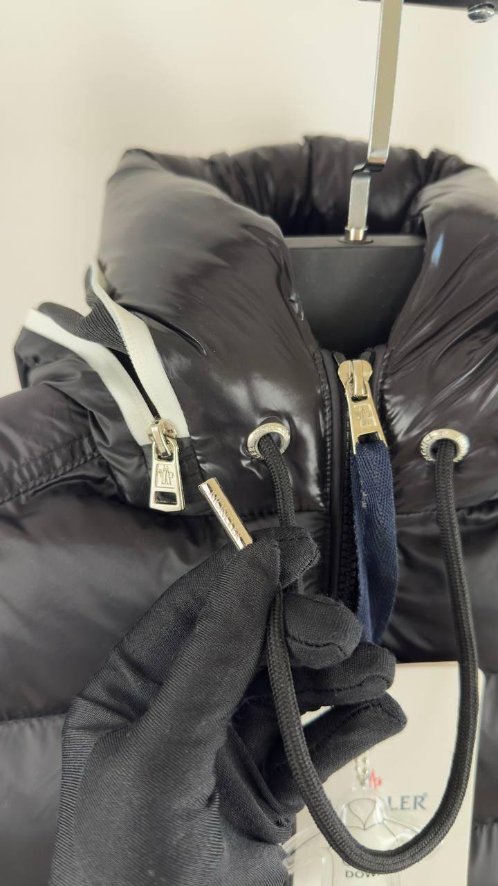 Moncler Chevrerie Puffer Jacket Mens in Black Color Best Sale UK Reps AAA Quality