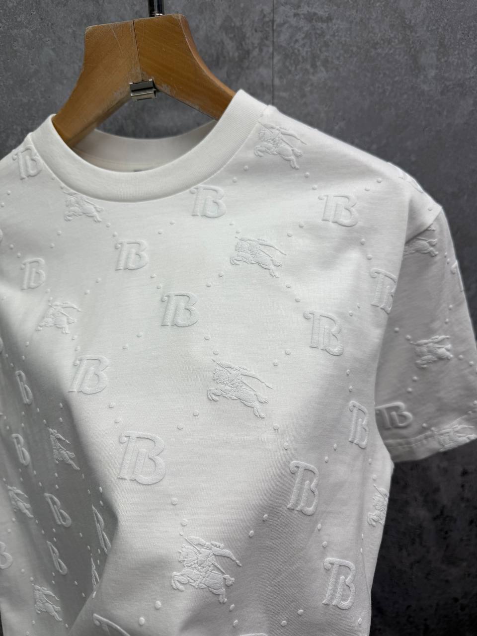 Burberry Monogram Print Mens T-Shirt in 2 Colors Best Sale UK Reps AAA Quality