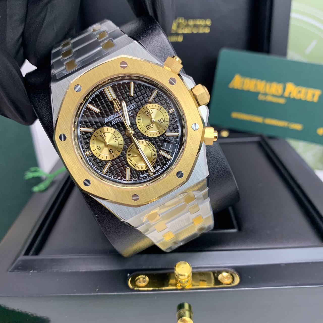 Audemars Piguet Royal Oak Chronograph Mens Watch Golden/Black Dial Best Sale UK Reps