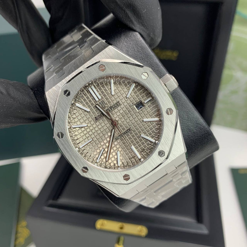 Audemars Piguet Royal Oak Silver Dial Mens Watch Best Sale UK Reps